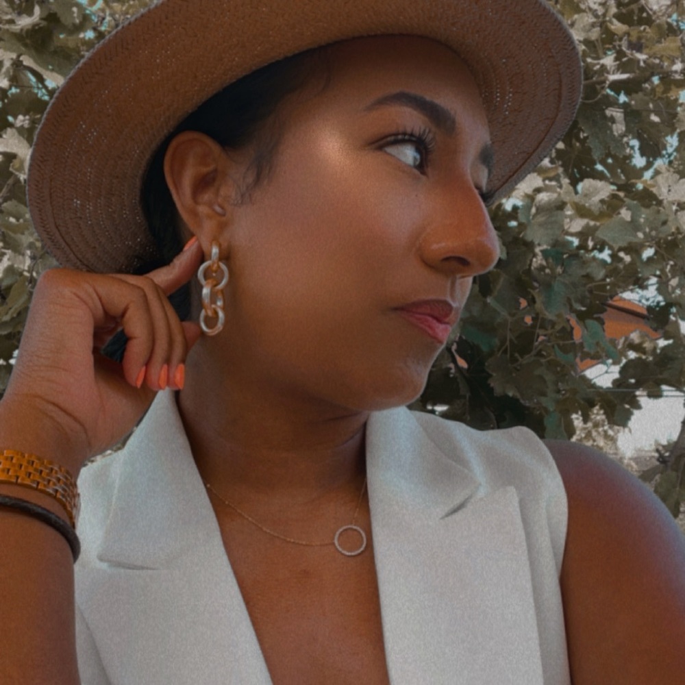 Meet your Posher, Tiffany